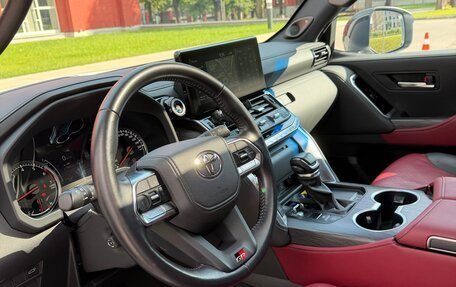 Toyota Land Cruiser, 2022 год, 12 500 000 рублей, 12 фотография