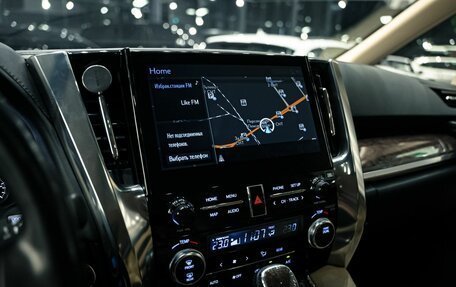 Toyota Alphard III, 2021 год, 8 000 000 рублей, 17 фотография