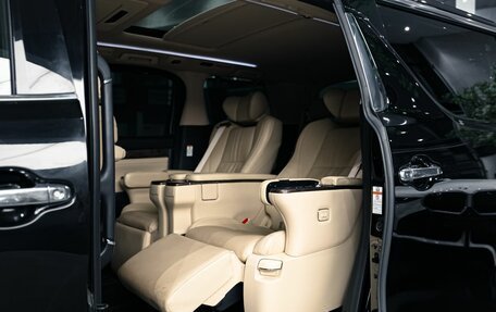 Toyota Alphard III, 2021 год, 8 000 000 рублей, 22 фотография