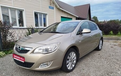 Opel Astra J, 2012 год, 850 000 рублей, 1 фотография
