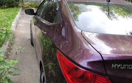 Hyundai Solaris II рестайлинг, 2012 год, 900 000 рублей, 4 фотография
