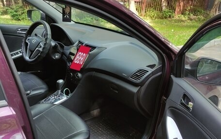 Hyundai Solaris II рестайлинг, 2012 год, 900 000 рублей, 7 фотография