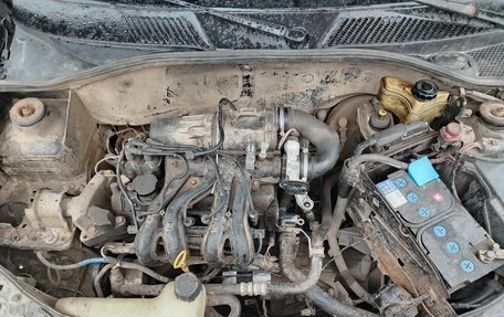 Renault Clio III, 2000 год, 160 000 рублей, 5 фотография