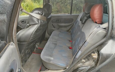 Renault Clio III, 2000 год, 160 000 рублей, 8 фотография