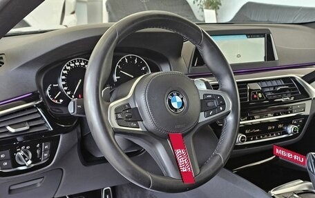 BMW 5 серия, 2018 год, 3 999 000 рублей, 13 фотография
