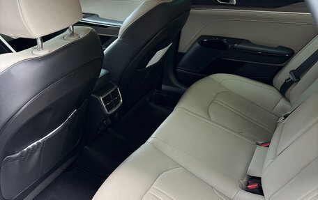 KIA K5, 2020 год, 2 400 000 рублей, 9 фотография