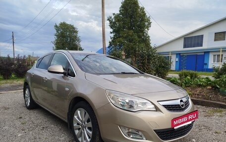 Opel Astra J, 2012 год, 850 000 рублей, 2 фотография