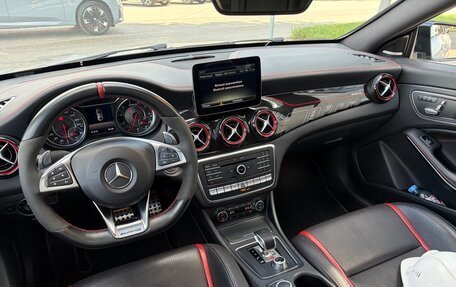 Mercedes-Benz CLA AMG, 2016 год, 2 850 000 рублей, 13 фотография