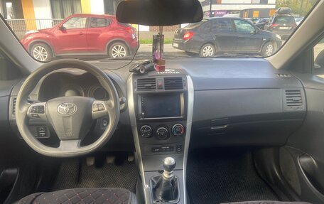 Toyota Corolla, 2011 год, 294 000 рублей, 3 фотография