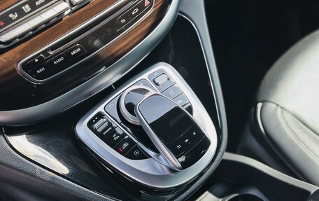 Mercedes-Benz V-Класс, 2016 год, 4 499 000 рублей, 23 фотография