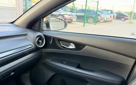 KIA Cerato IV, 2021 год, 2 100 000 рублей, 23 фотография
