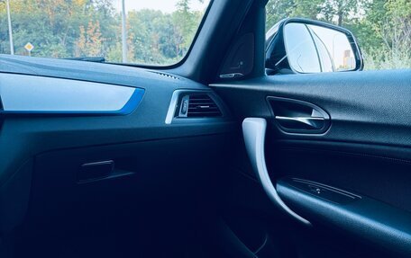 BMW 1 серия, 2019 год, 2 350 000 рублей, 13 фотография