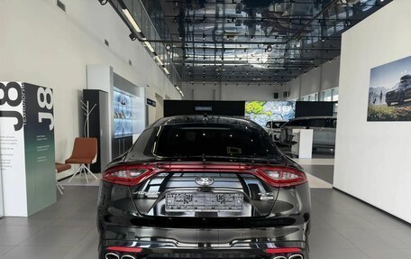 KIA Stinger I, 2018 год, 1 990 000 рублей, 5 фотография