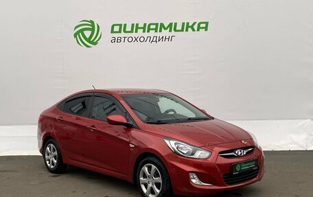Hyundai Solaris II рестайлинг, 2013 год, 680 000 рублей, 3 фотография