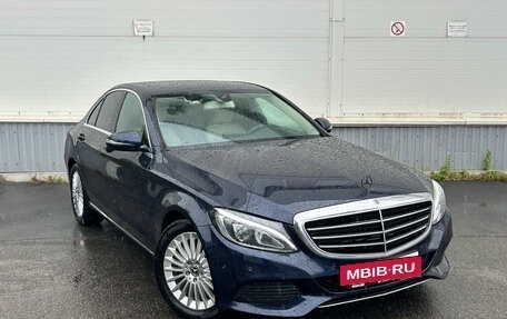 Mercedes-Benz C-Класс, 2017 год, 1 890 000 рублей, 3 фотография