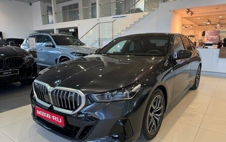 BMW 5 серия, 2025 год, 7 350 000 рублей, 1 фотография