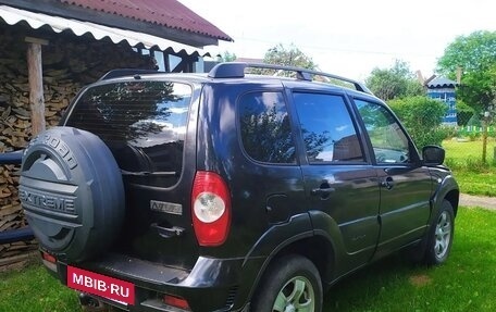 Chevrolet Niva I рестайлинг, 2011 год, 420 000 рублей, 4 фотография
