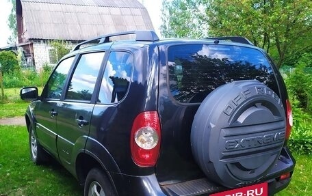 Chevrolet Niva I рестайлинг, 2011 год, 420 000 рублей, 3 фотография