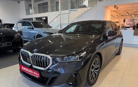 BMW 5 серия, 2025 год, 7 350 000 рублей, 2 фотография