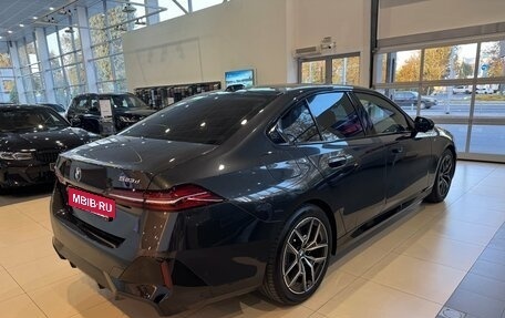BMW 5 серия, 2025 год, 7 350 000 рублей, 3 фотография