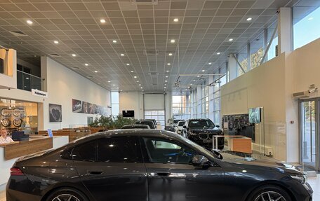 BMW 5 серия, 2025 год, 7 350 000 рублей, 7 фотография