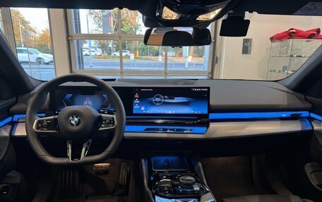 BMW 5 серия, 2025 год, 7 350 000 рублей, 15 фотография