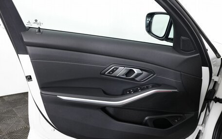 BMW 3 серия, 2020 год, 3 790 000 рублей, 10 фотография