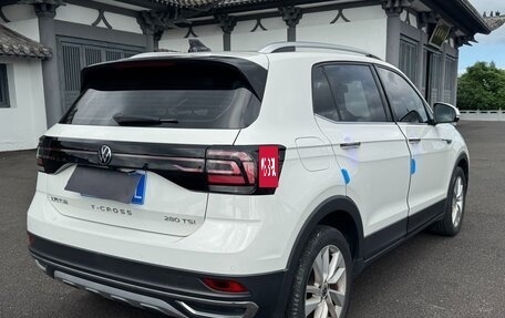 Volkswagen T-Cross I, 2021 год, 1 687 379 рублей, 4 фотография