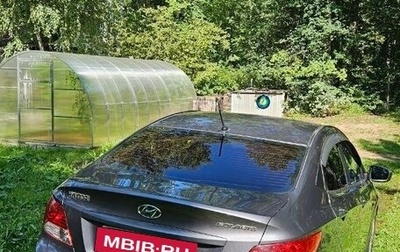Hyundai Solaris II рестайлинг, 2011 год, 650 000 рублей, 1 фотография