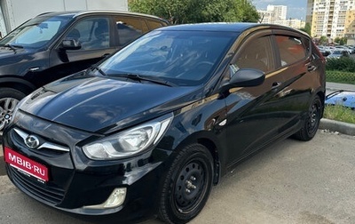 Hyundai Solaris II рестайлинг, 2011 год, 550 000 рублей, 1 фотография