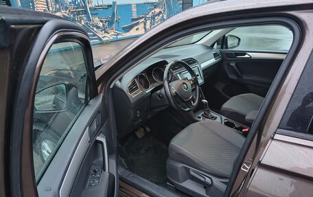 Volkswagen Tiguan II, 2017 год, 1 830 000 рублей, 5 фотография