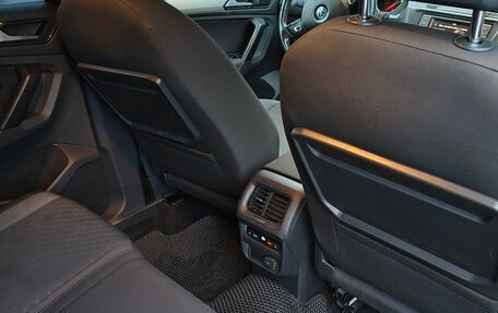 Volkswagen Tiguan II, 2017 год, 1 830 000 рублей, 8 фотография