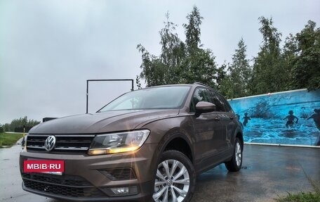 Volkswagen Tiguan II, 2017 год, 1 830 000 рублей, 2 фотография