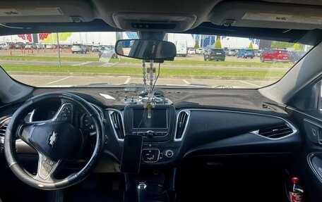 Chevrolet Malibu IX, 2018 год, 1 250 000 рублей, 6 фотография