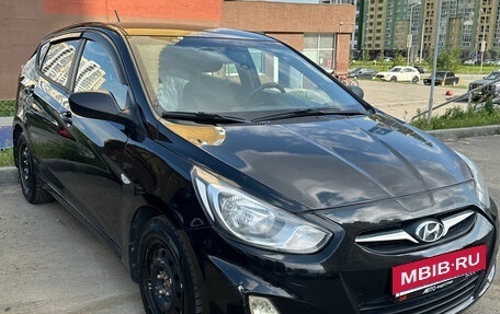 Hyundai Solaris II рестайлинг, 2011 год, 550 000 рублей, 7 фотография
