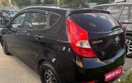Hyundai Solaris II рестайлинг, 2011 год, 550 000 рублей, 12 фотография