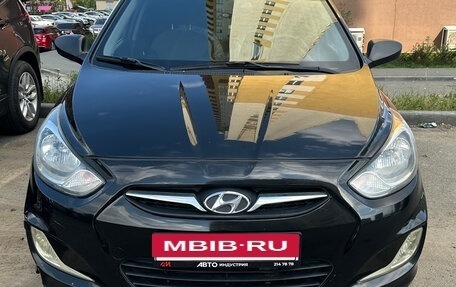 Hyundai Solaris II рестайлинг, 2011 год, 550 000 рублей, 13 фотография