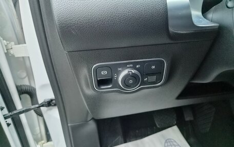 Mercedes-Benz GLB, 2020 год, 2 790 000 рублей, 14 фотография