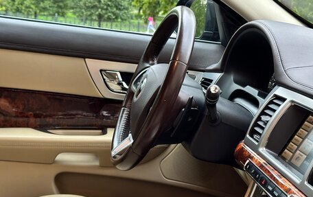 Jaguar XF I рестайлинг, 2013 год, 1 980 000 рублей, 11 фотография