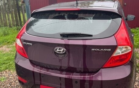 Hyundai Solaris II рестайлинг, 2013 год, 890 000 рублей, 3 фотография