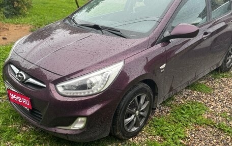 Hyundai Solaris II рестайлинг, 2013 год, 890 000 рублей, 2 фотография