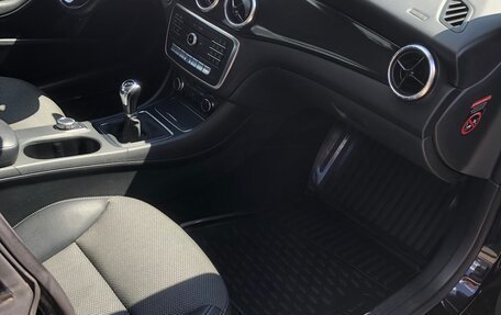 Mercedes-Benz CLA, 2018 год, 1 750 000 рублей, 13 фотография