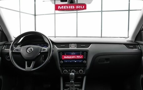 Skoda Octavia, 2018 год, 2 190 000 рублей, 8 фотография