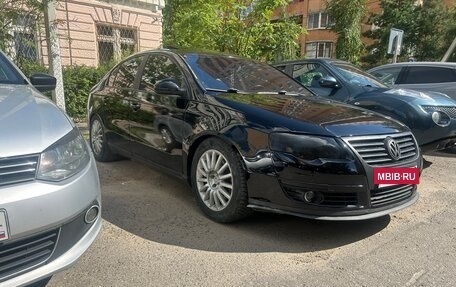 Volkswagen Passat B6, 2005 год, 715 000 рублей, 4 фотография