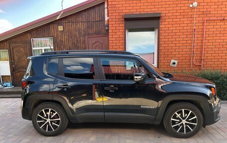 Jeep Renegade I рестайлинг, 2017 год, 1 900 000 рублей, 2 фотография