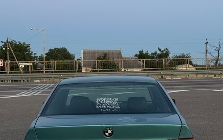 BMW 3 серия, 1994 год, 300 000 рублей, 4 фотография