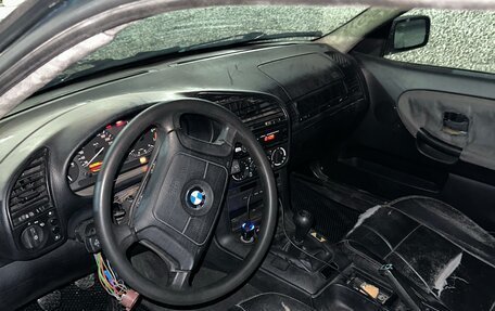 BMW 3 серия, 1994 год, 300 000 рублей, 7 фотография