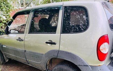 Chevrolet Niva I рестайлинг, 2011 год, 270 000 рублей, 4 фотография