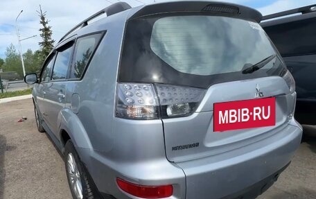Mitsubishi Outlander III рестайлинг 3, 2011 год, 918 000 рублей, 5 фотография