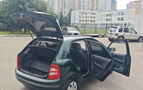 Skoda Fabia I, 2002 год, 255 555 рублей, 2 фотография